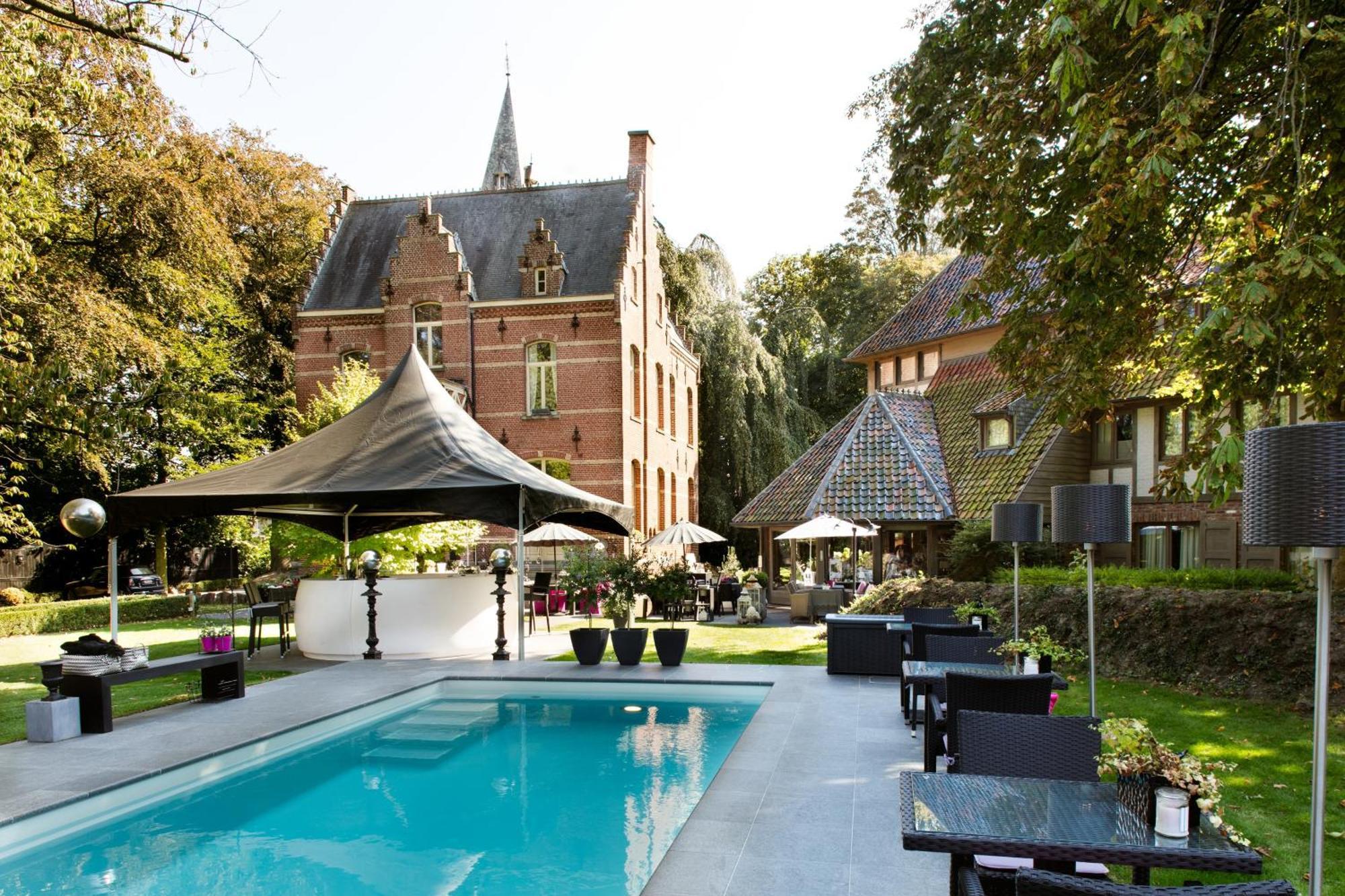 Charmehotel Manoir Ogygia Poperinge Exteriér fotografie